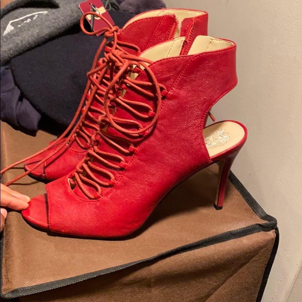 Vince Camuto